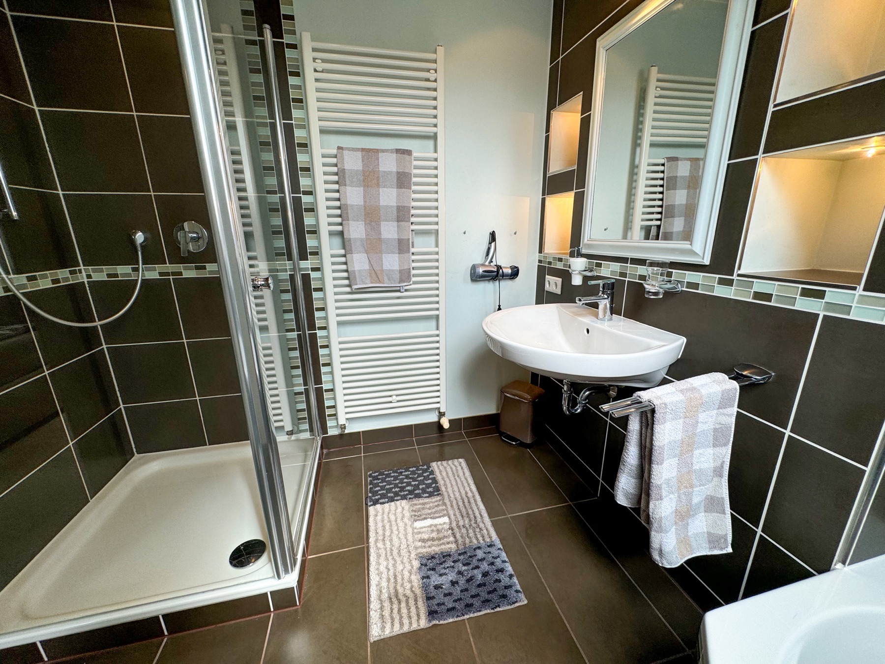 Bad Time2lounge mit Dusche